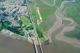 Lage des Gowerton Abwasserkanals und seine Nähe zum Loughor- Fluss